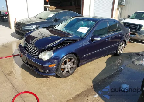 2007 Mercedes-Benz C 230 Sport from USA, damaged, VIN WDBRF52H77F917433